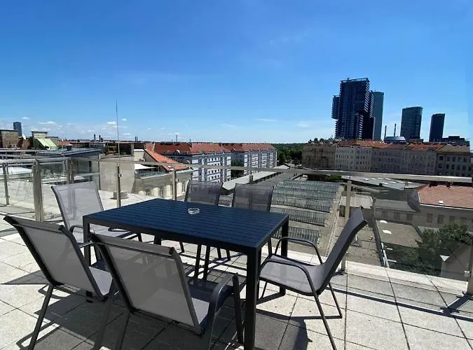 Rooftop For 6, Air Conditioning, Rooftop Terrace, Metro U3 Apartmán Vídeň