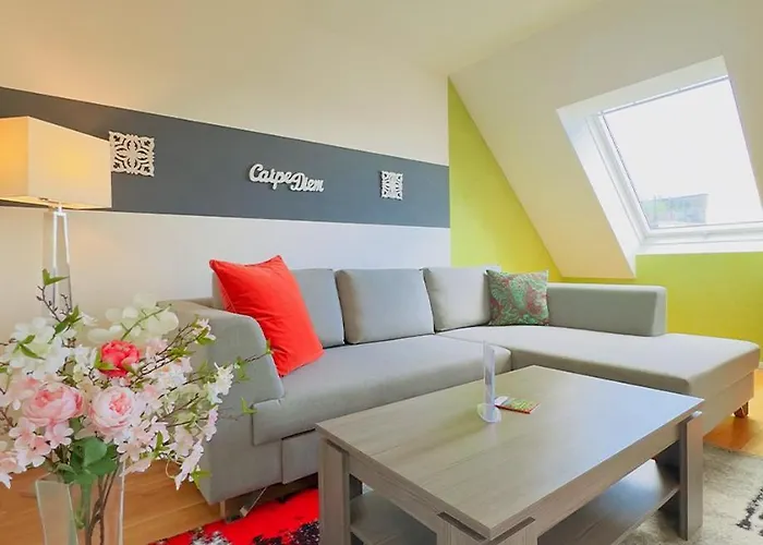 Rooftop For 6, Air Conditioning, Rooftop Terrace, Metro U3 Vienna